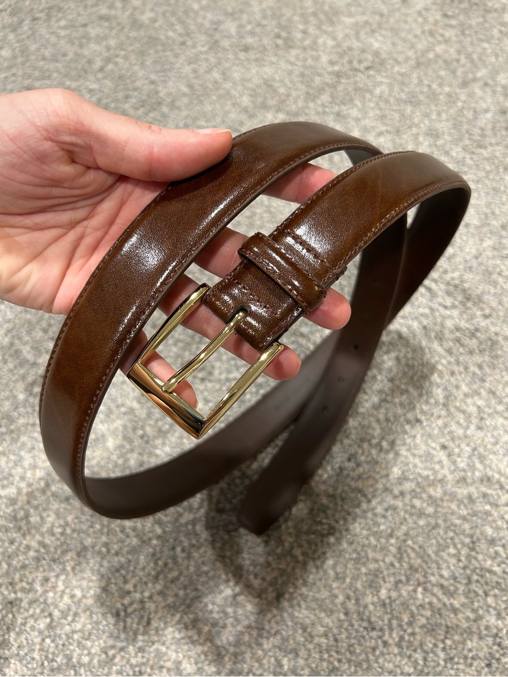 Jos A Bank Classic Brown Smooth Leather Men’s Dress Belt Gold Buckle NWOT Sz 42